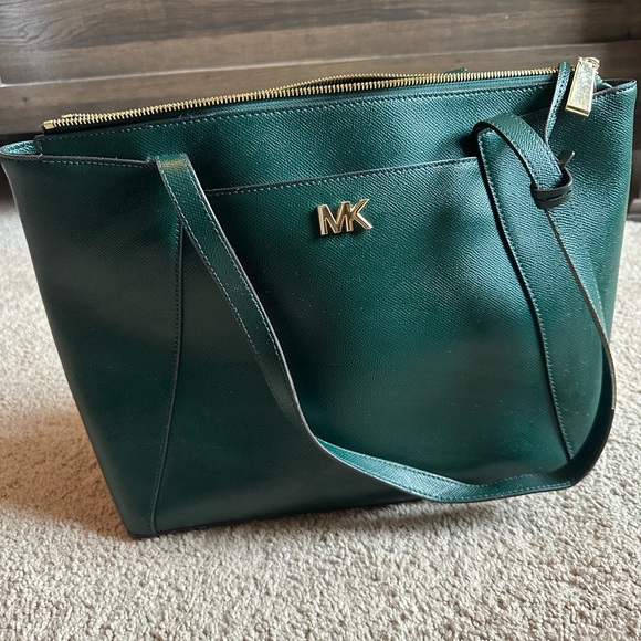 Michael Kors Green Tote Bag EUC - Picture 1 of 8